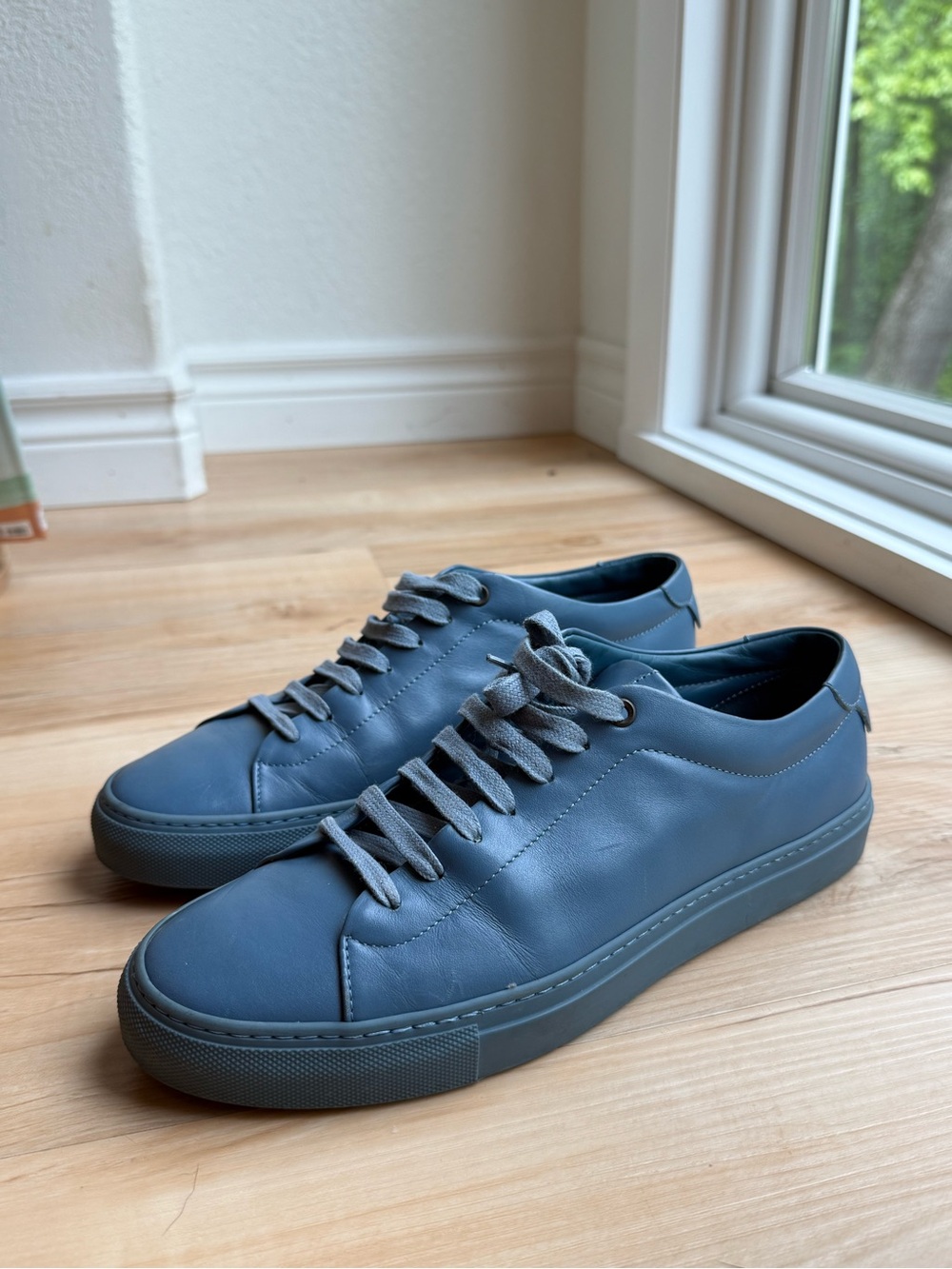 Good Man Brand Men's Leather Low-Top Sneakers in Slate Blue